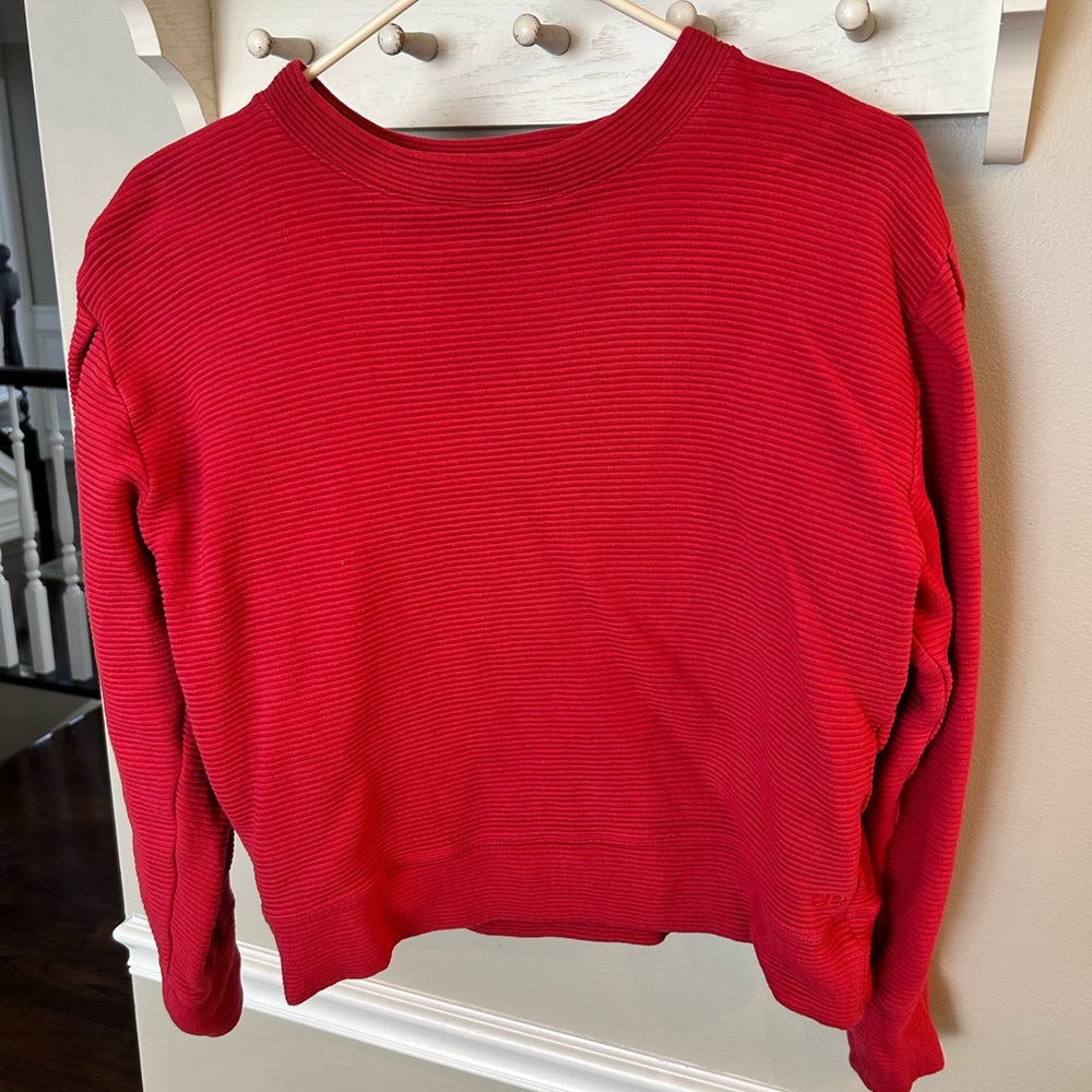 Albion Atlas Ribbed Crewneck Top in crimson